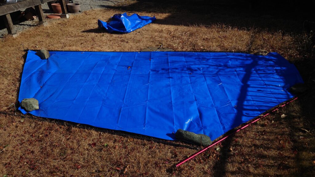 自作グランドシート、七角形の半分