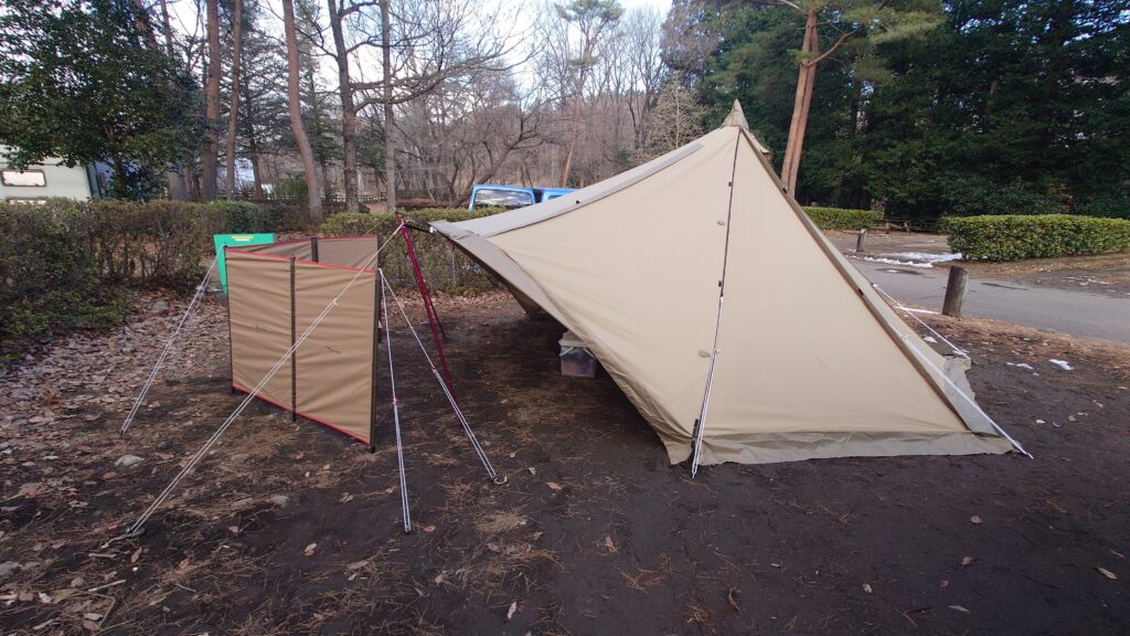 真横から見たタッソTCと陣幕mini