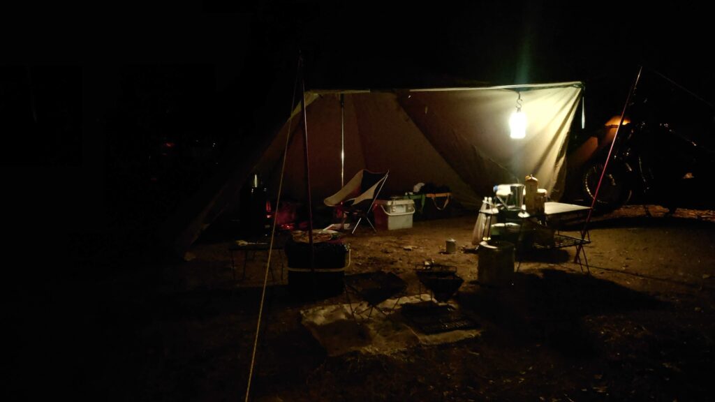 タッソT/C七角形張り出し部夜の風景