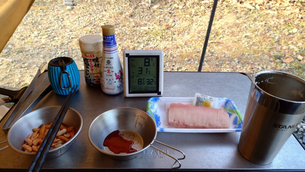 柿の種とお刺身