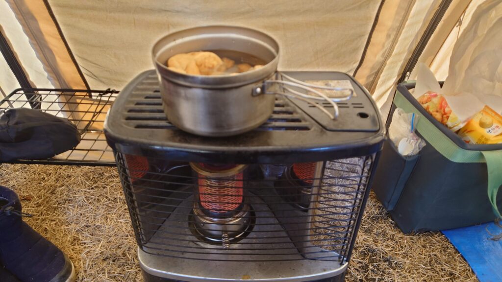 石油ストーブでおでんの調理