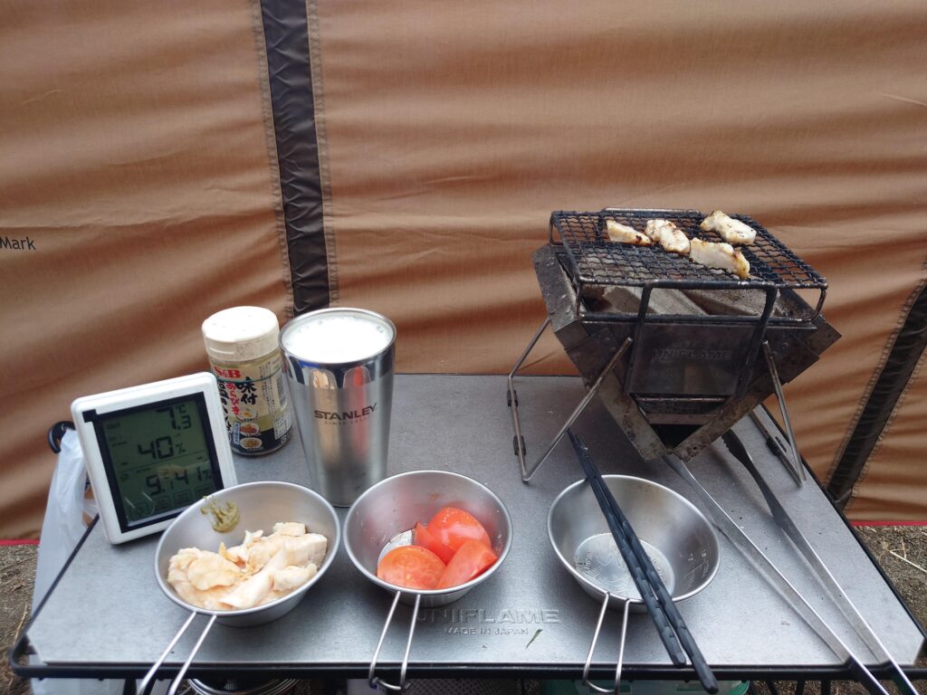 卓上BBQコンロとビール