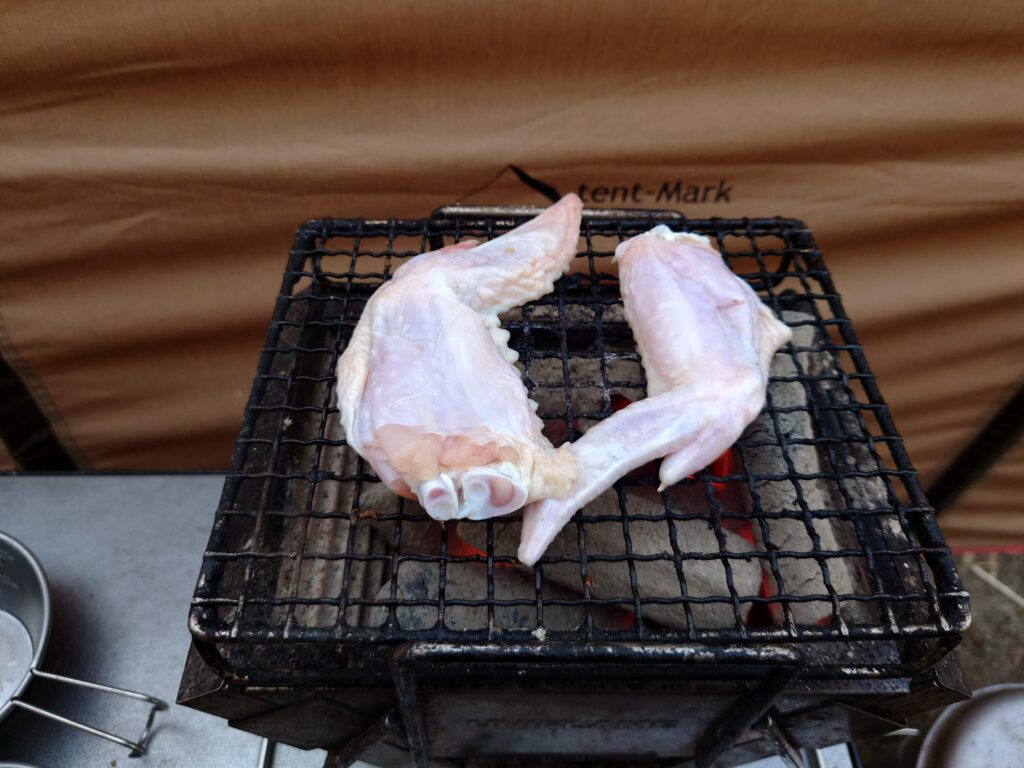 手羽先の炭火焼き