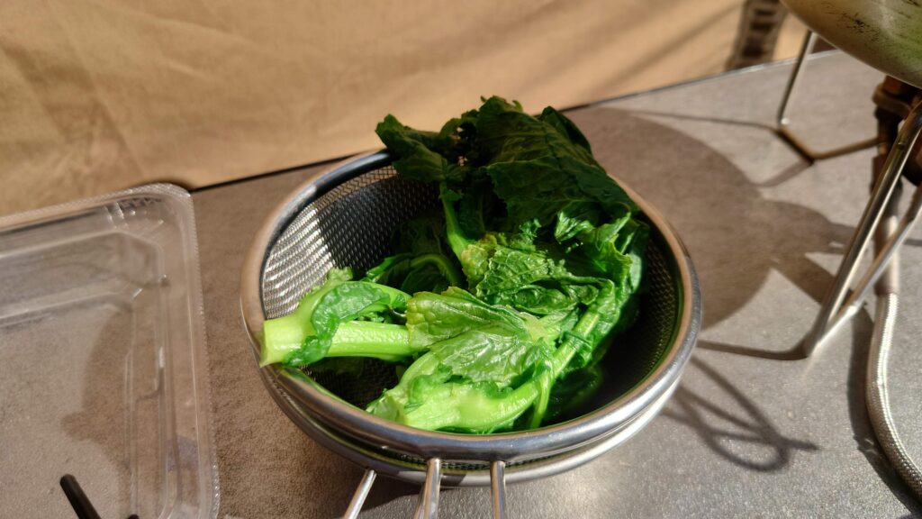 茹で上がった菜の花