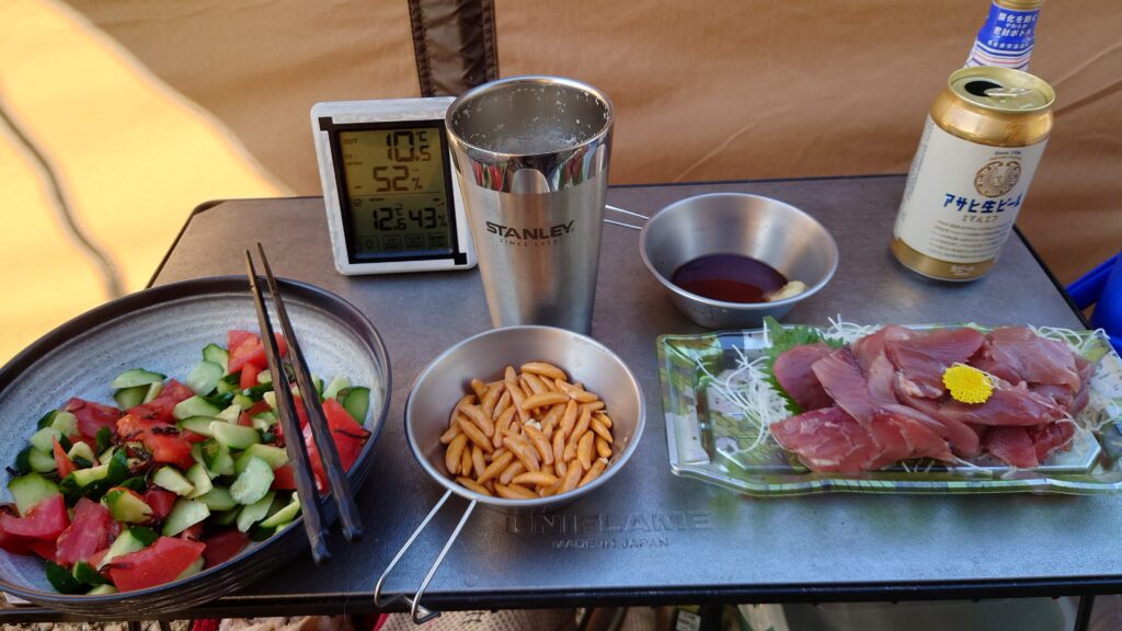 トマトとキュウリの和え物