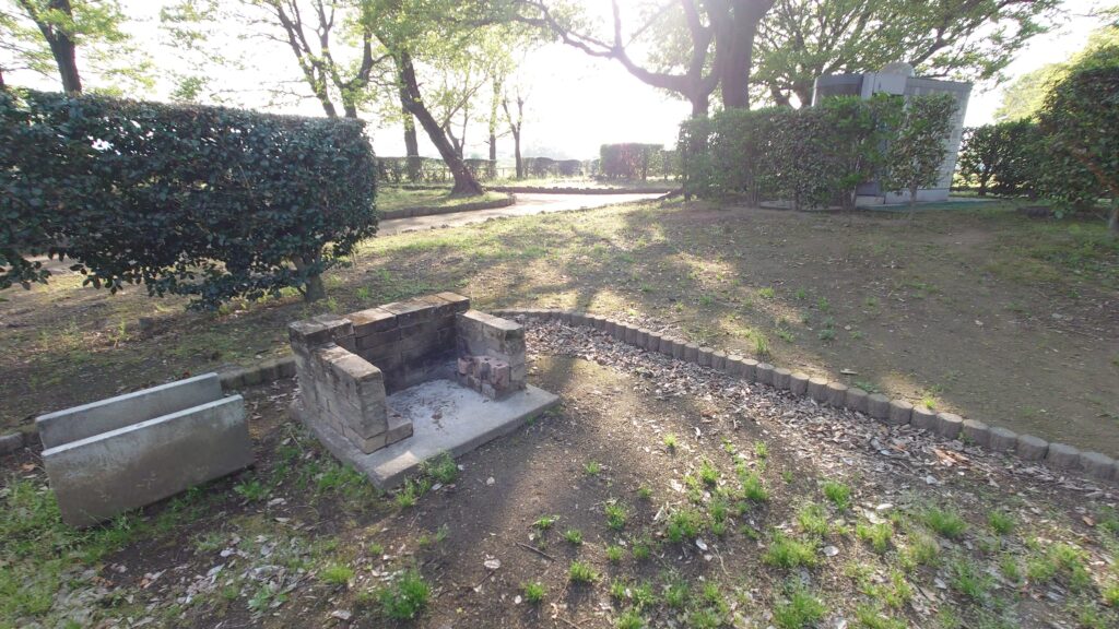 烏川オートキャンプ場11番サイトかまど