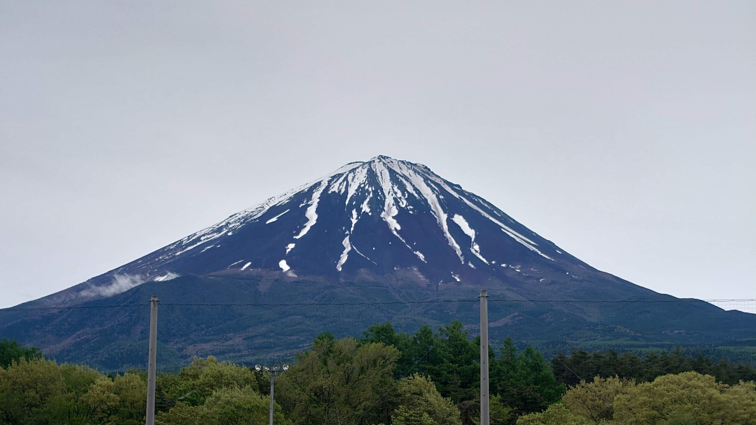 道の駅鳴沢から見た富士山