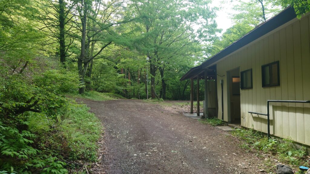 スポーツトレイントイレ＆炊事場