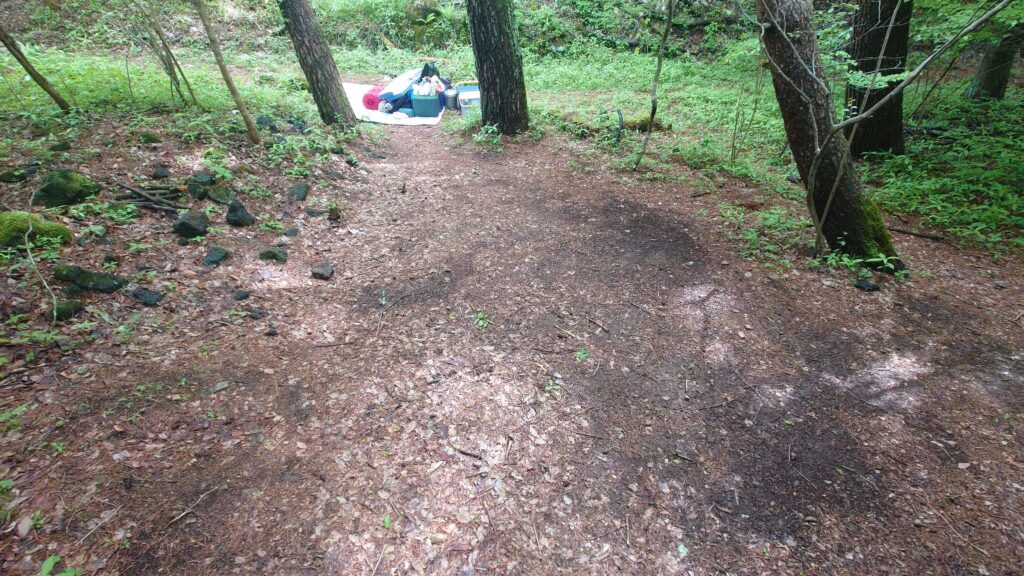 スポーツトレインソロサイト入り口付近に置いた荷物