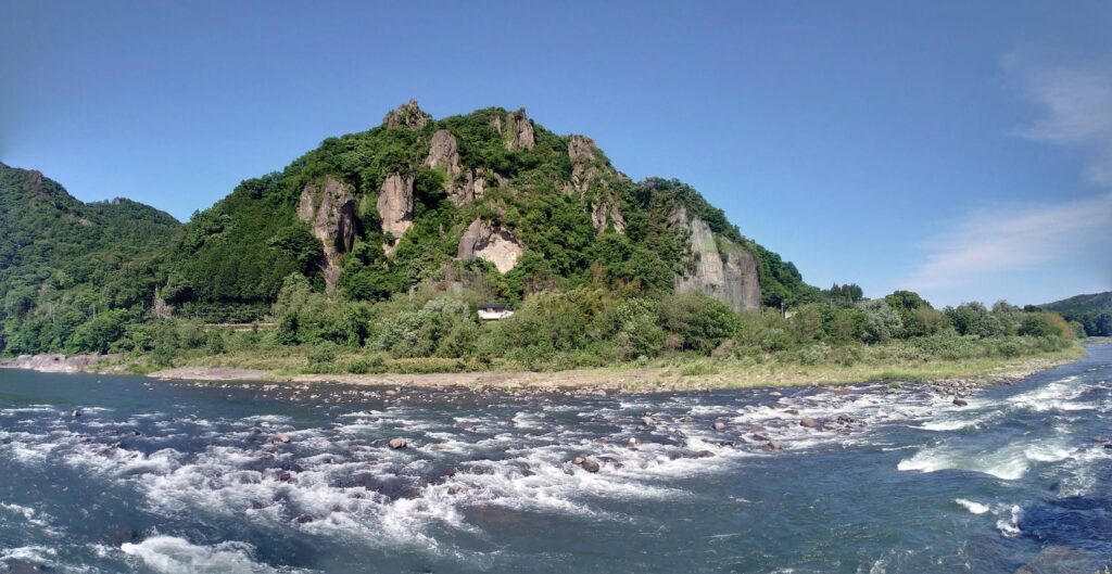 あづま温泉桔梗館駐車場から