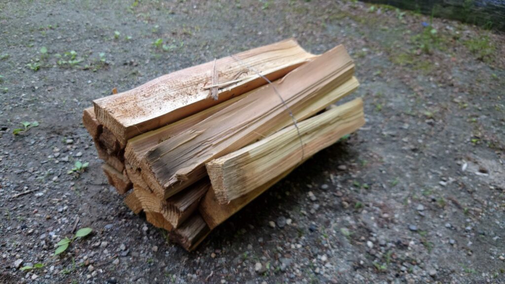 あづま森林公園キャンプ場の薪