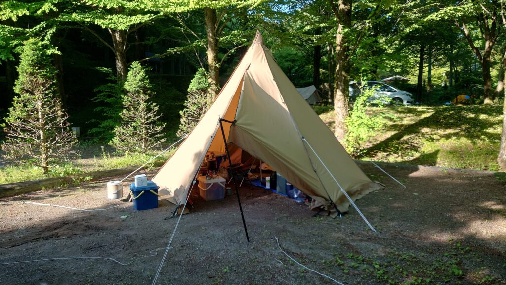 あづま森林公園キャンプ場二日目テントサイト