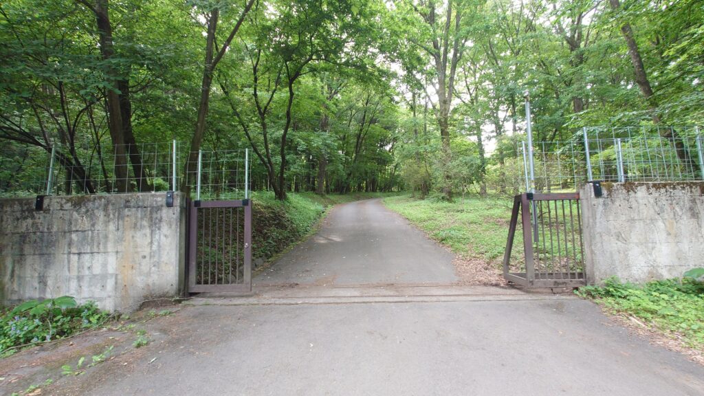 赤城自然園キャンプ場入り口