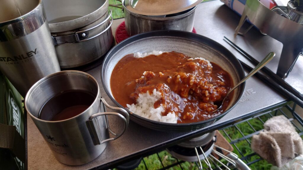 三日目の朝食もカレーライス
