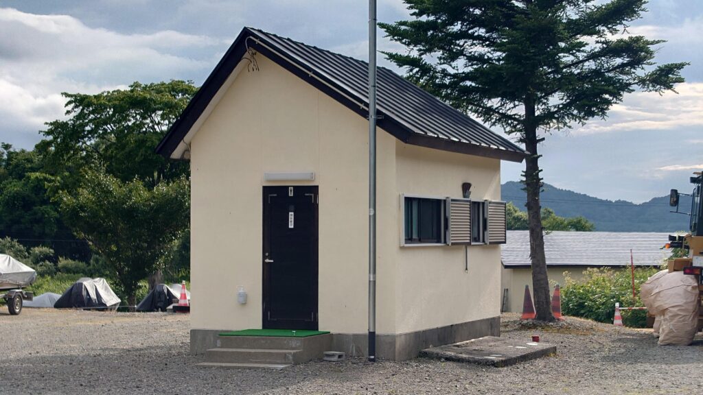 曽原湖オートキャンプ場トイレ