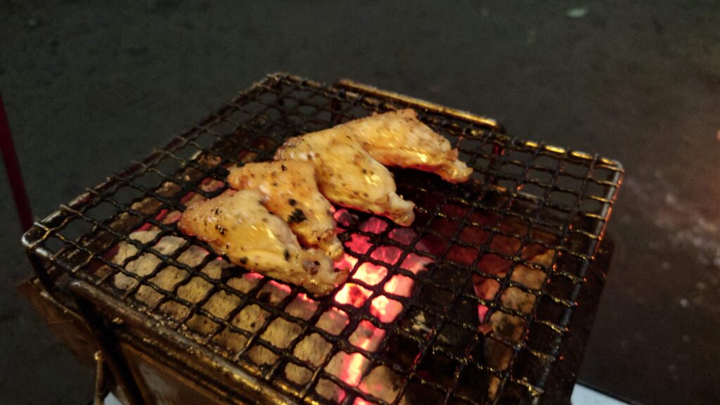 手羽元の炭火焼き