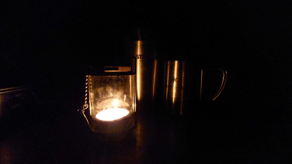 キャンドルランタンの明かり
