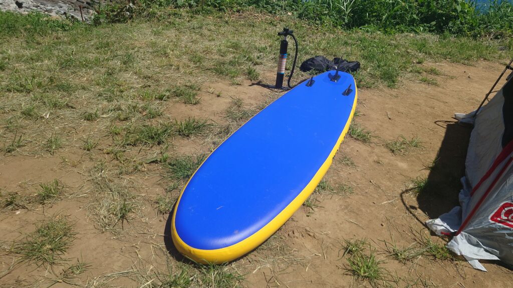 空気を入れて膨らませたＳＵＰ