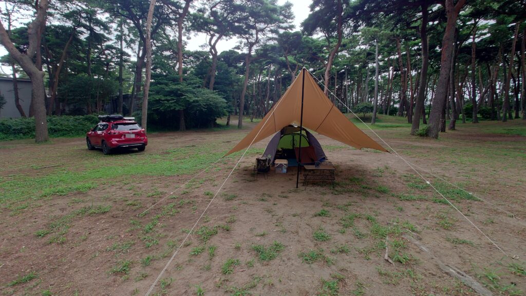 大洗キャンプ場博物館裏に設営