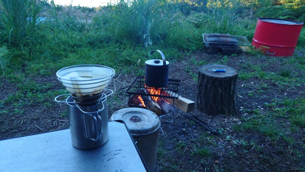 星空キャンプ場モーニングコーヒー