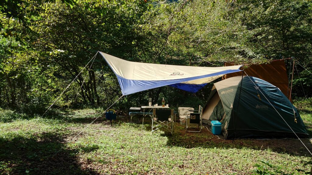 ロゴスワンタッチテントとヘキサタープの組み合わせ