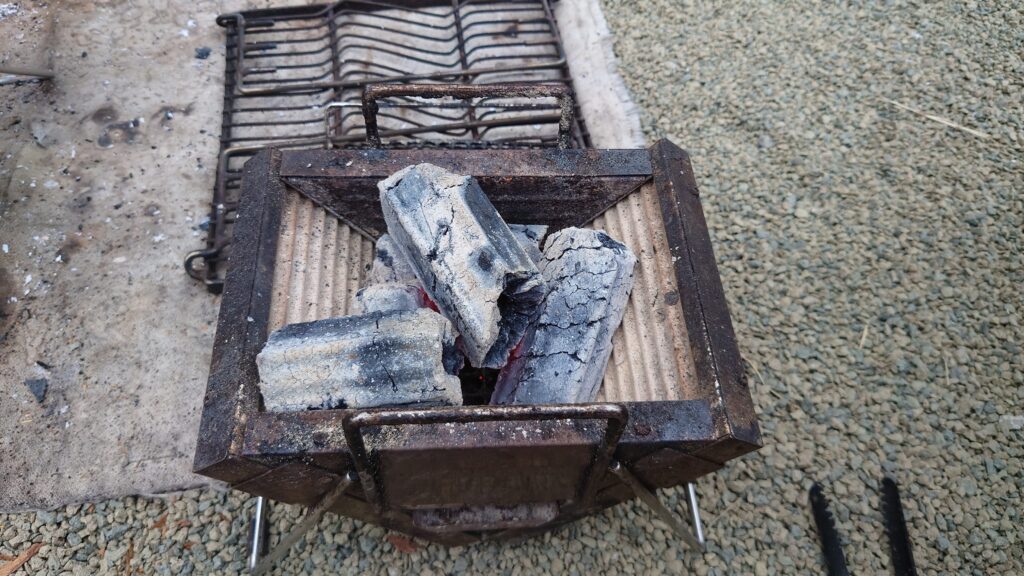 ユニセラminiにオガ炭