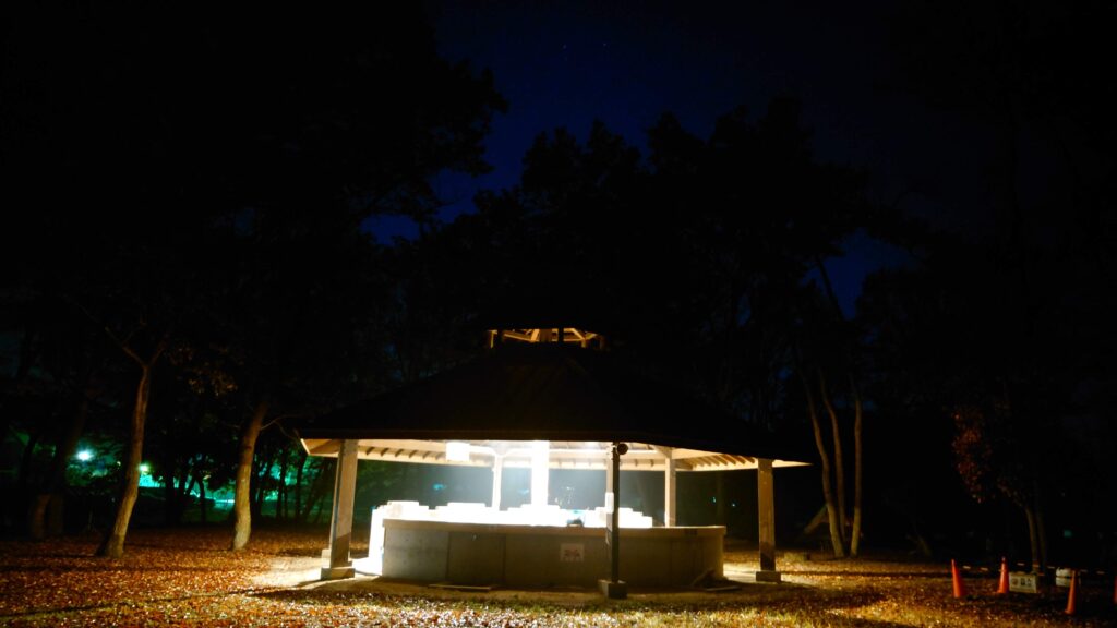 八千代グリーンビレッジキャンプ場夜明け前の炊事場
