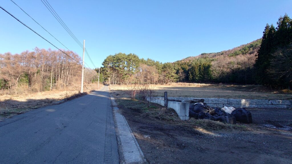 皇海山キャンプフォレスト入り口