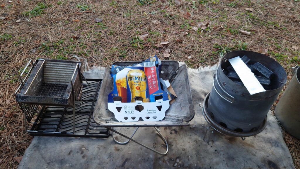 焚火台と炭火起こし器の着火剤は