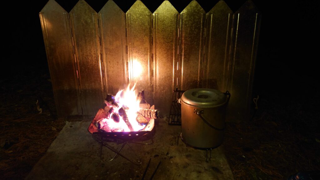 焚火台と火消し壺