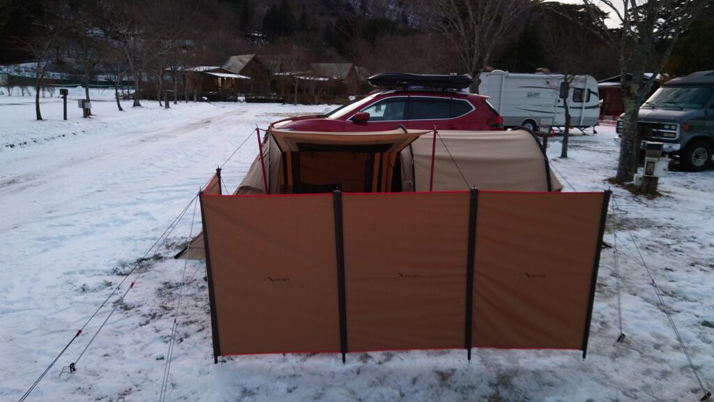 ソロカマTCと陣幕miniＬ字張り外側