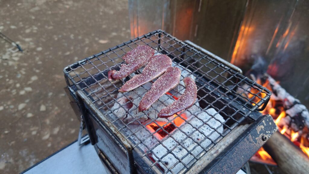 豚レバー炭火焼き