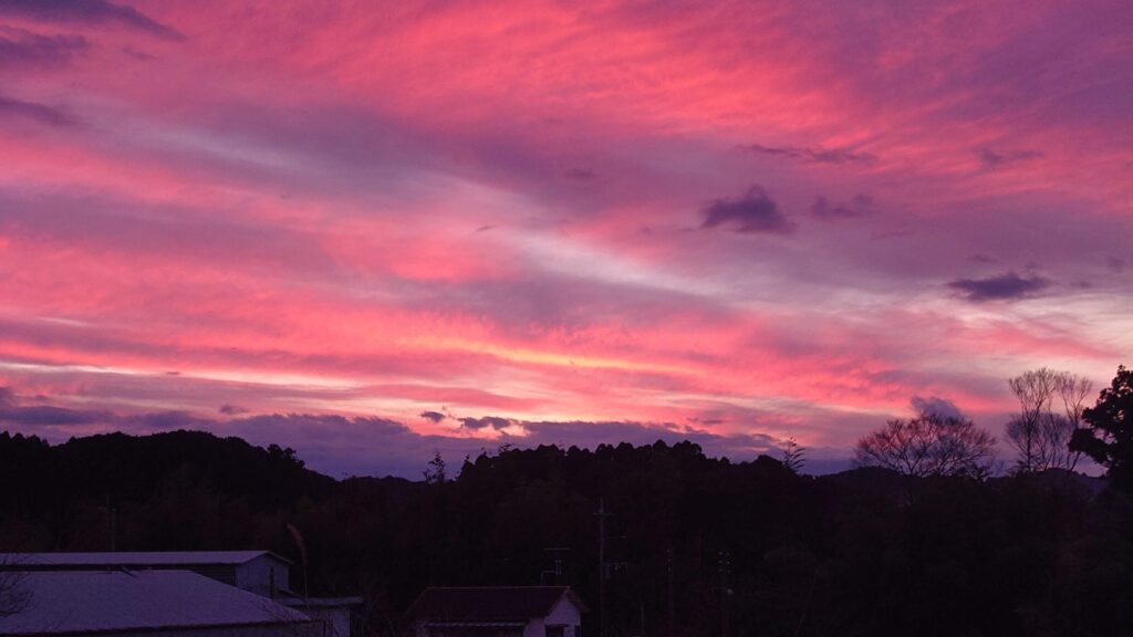 御宿ドローン&キャンプ夕焼け雲
