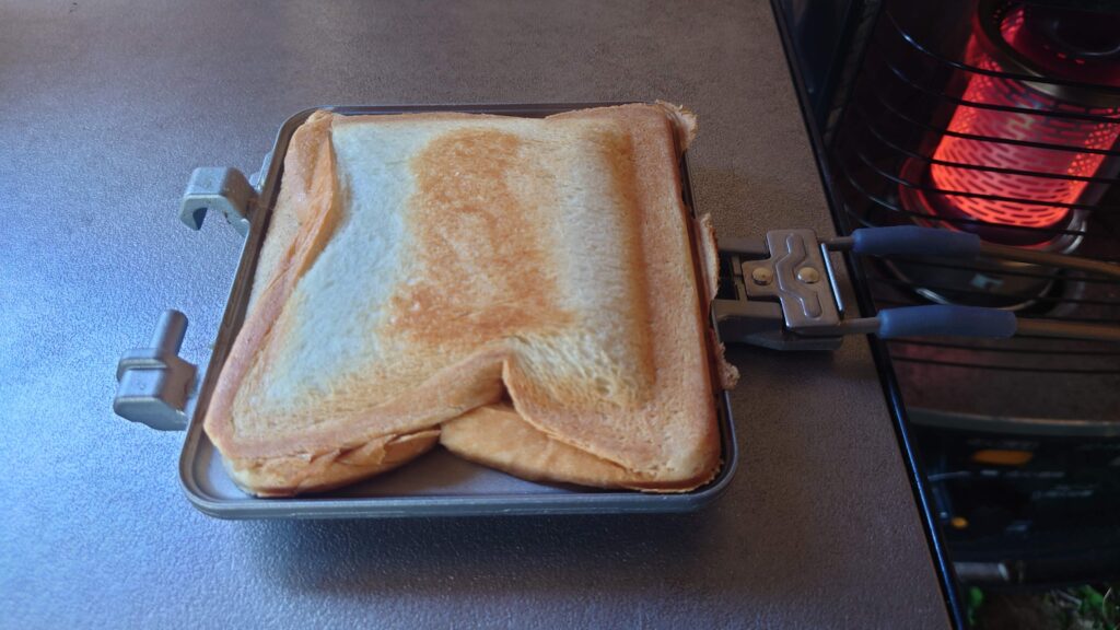 ホットサンド焼き上がりその1