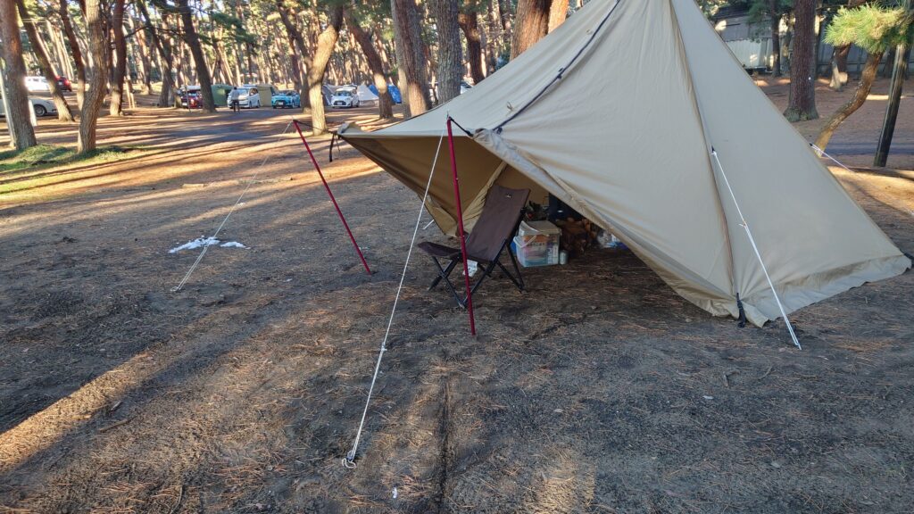 タッソTC六角形ポール2本の張り出しバージョン左前から