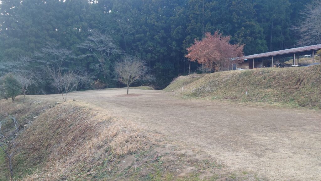 柏倉フィッシングパークキャンプ場上段エリア