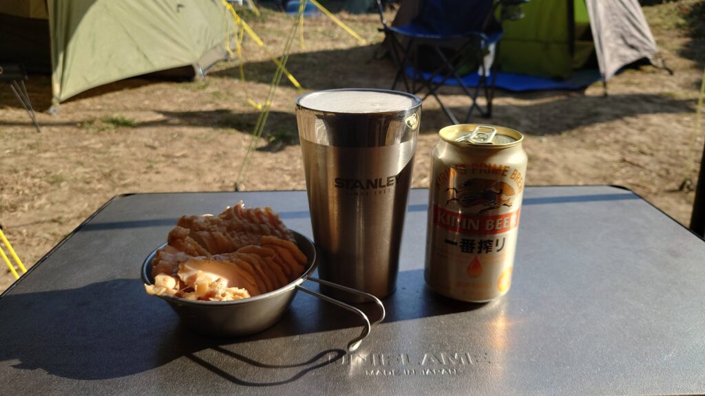 一番搾りと鶏胸ハム