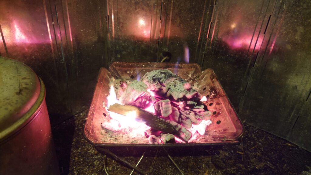 極太薪でできた熾