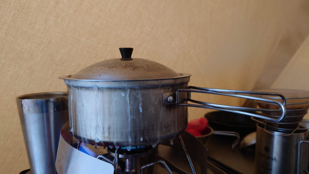 ユニフレームクッカーでの炊飯