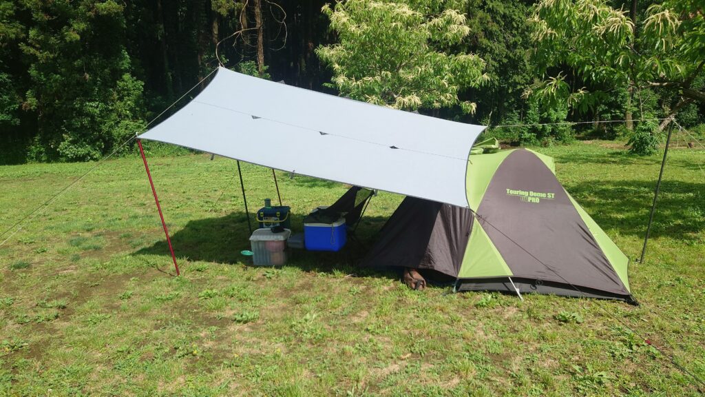 男前タープ小川張りとツーリングドームSTのキャンプサイト