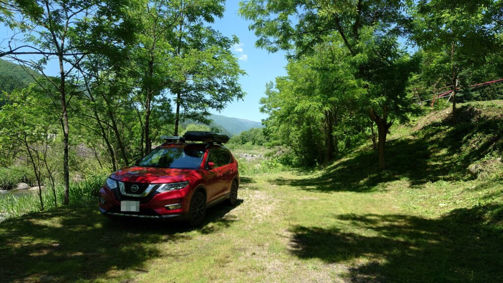 尾瀬高原オートキャンプ場河川敷テントサイト最上流部