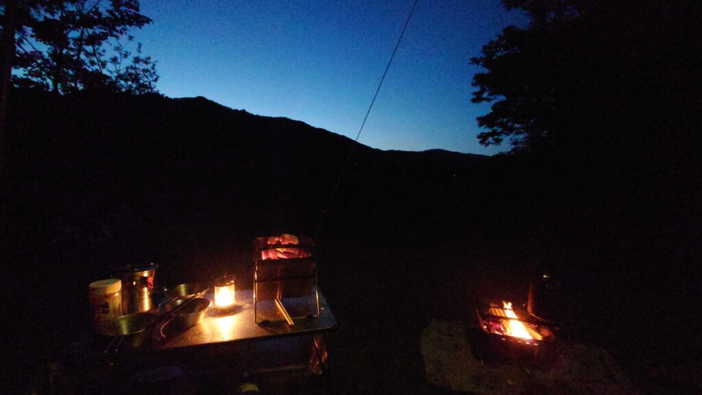 尾瀬高原オートキャンプ場テントサイトの夕方