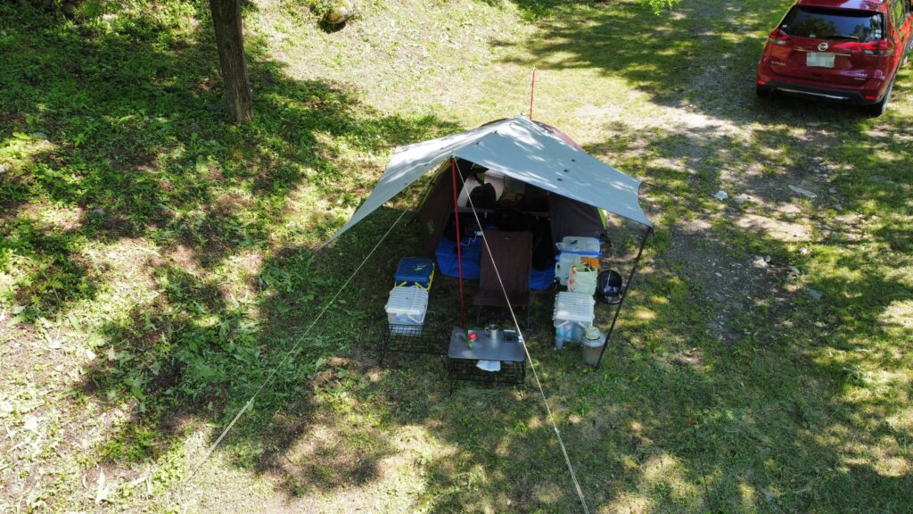 テントサイト俯瞰前方