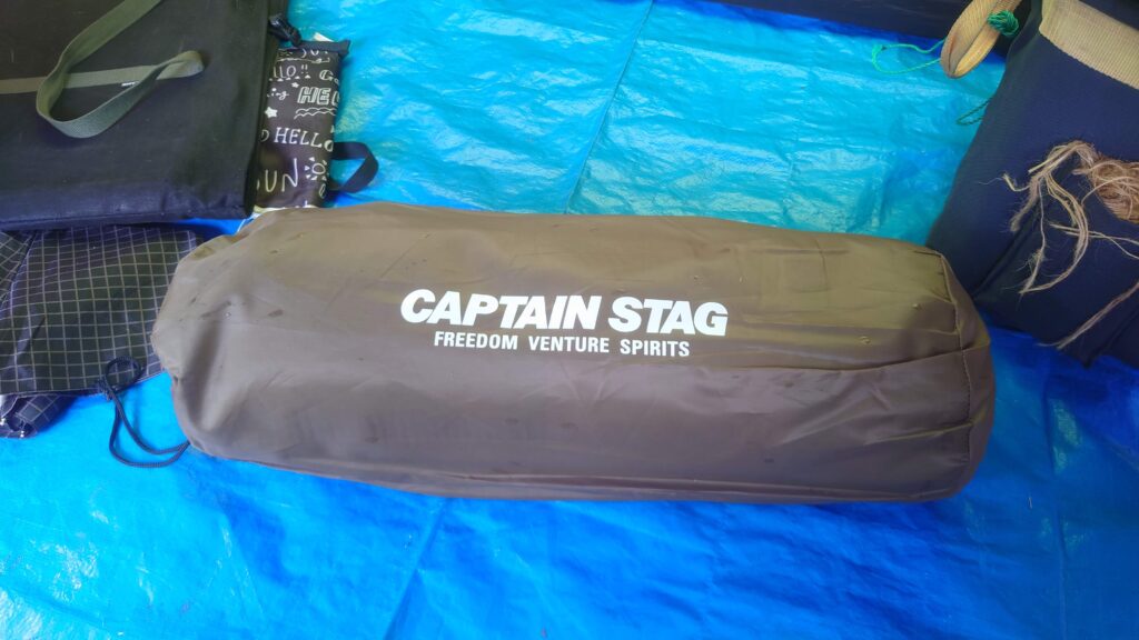 キャプテンスタッグインフレーターマット収納状態