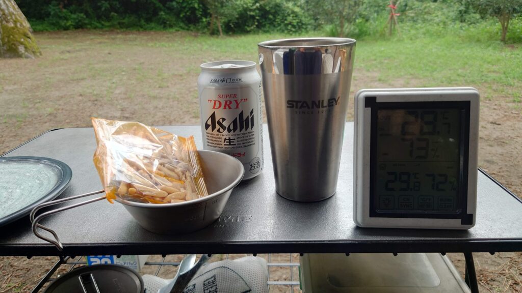 柿の種で( ^_^)／□☆□＼(^_^ )