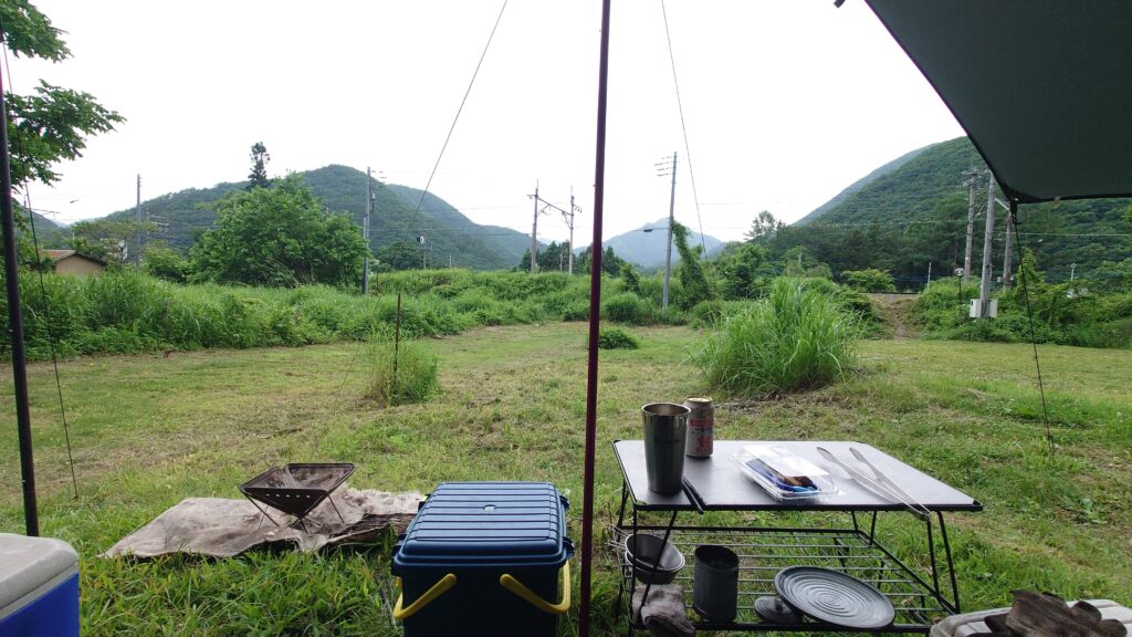 みよりふるさと体験村ソロ専用エリアから会津鬼怒川線を臨む