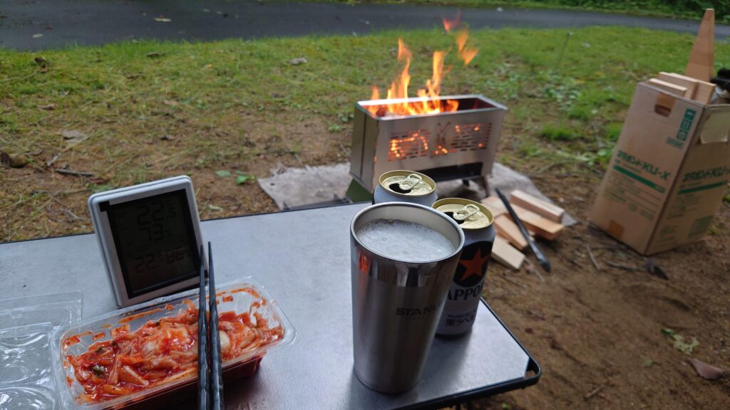 キムチとビールと焚火