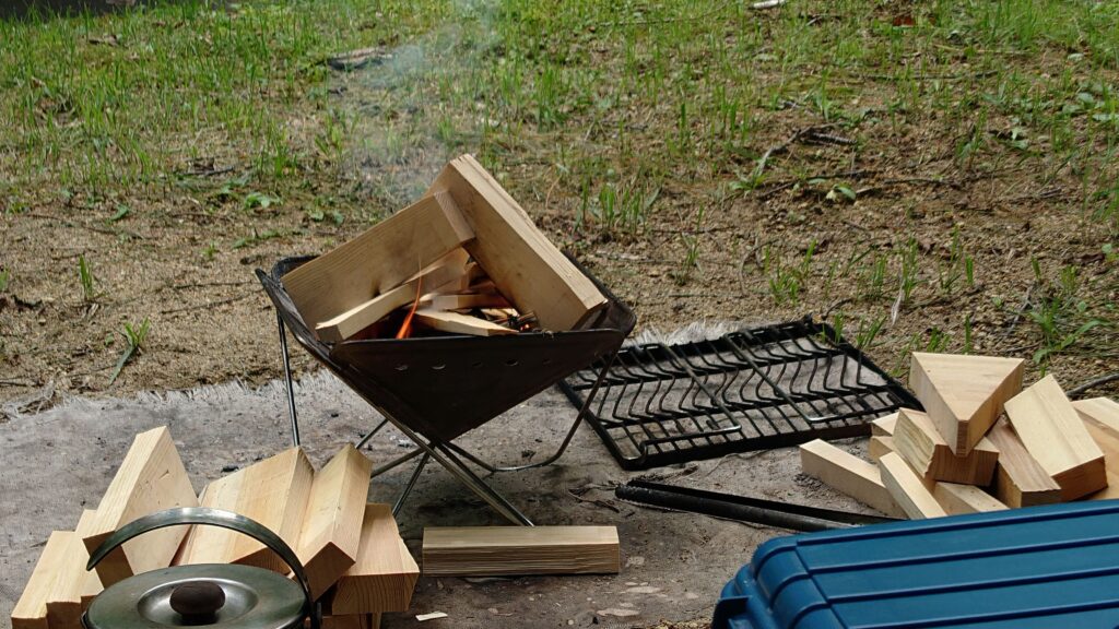 酢のピーク焚火台S焚き付け