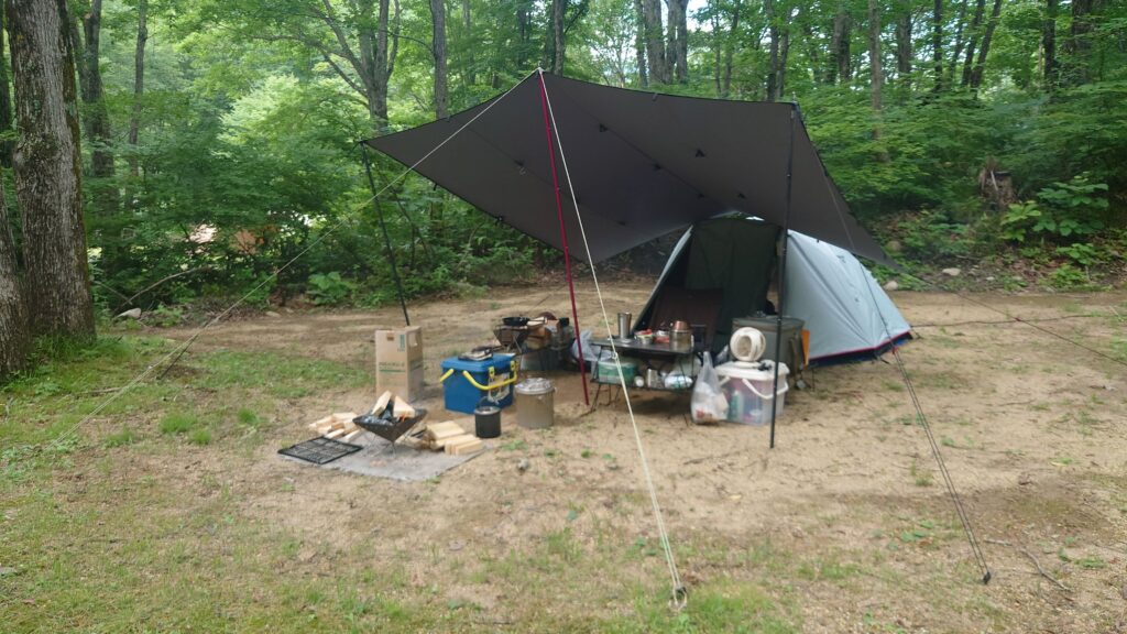 キャンプサイト