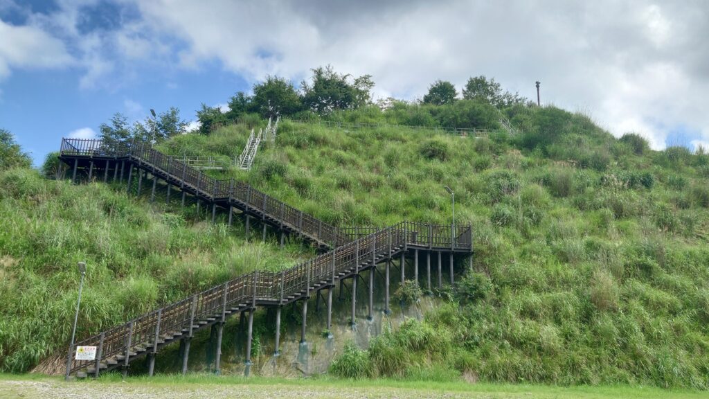 ダムサイトにある展望台